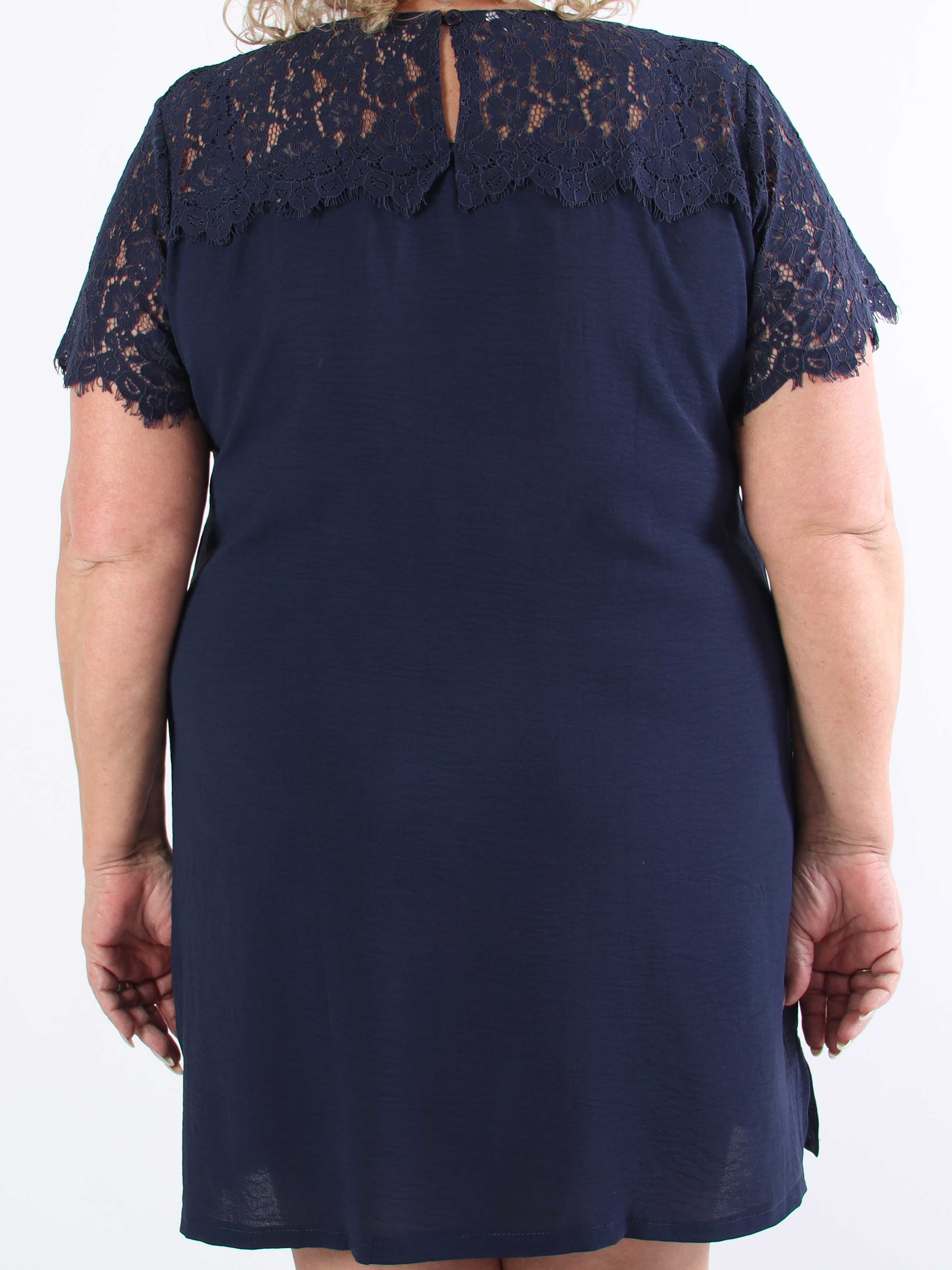 Tatjana - Söt tunikaklänning med spetstopp